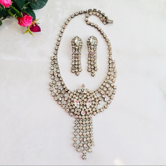 💎 Crystal Necklace and Clip-On Set - Picture 6 of 8